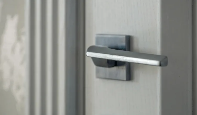 How to remove Key from the Sheet or Door?