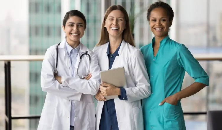 hospital uniform manufacturers