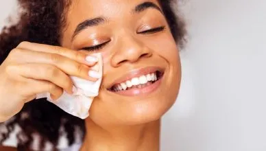 Should I Use Facial Wash Wipes in My Routine? YUNI Beauty